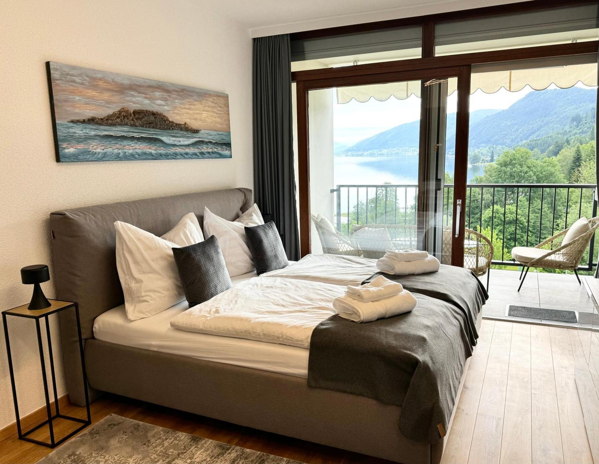 Apartment Am Ossiacher See Mit Seeblick Landskron Bagian luar foto